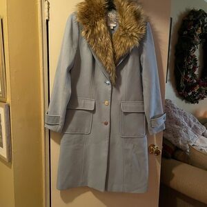NWT women’s coat with detachable fur collar. Very pretty powder blue size 10